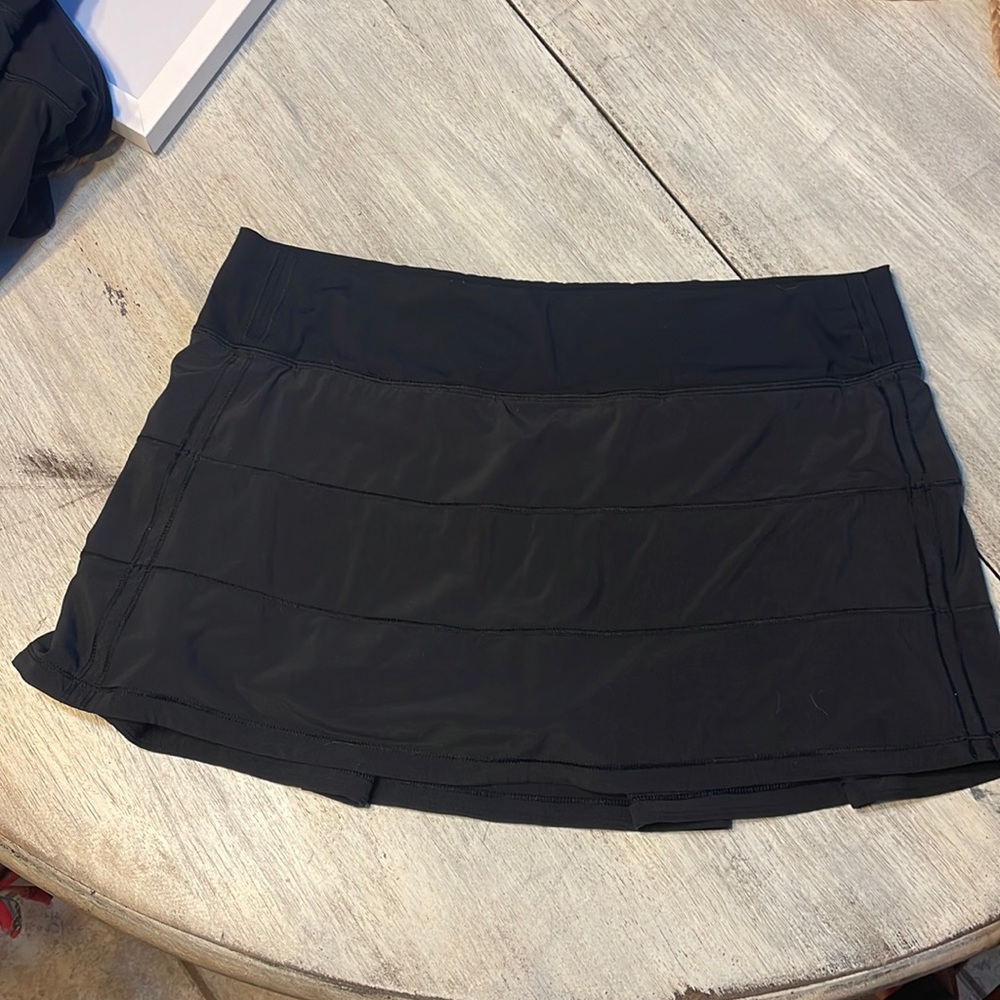 Lululemon black pace rival skirt